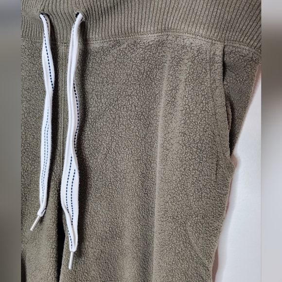 Aerie Joggers - Picture 3 of 4